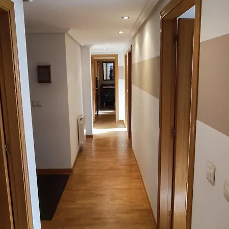 Piso Céntrico Al Lado De Oviedo *