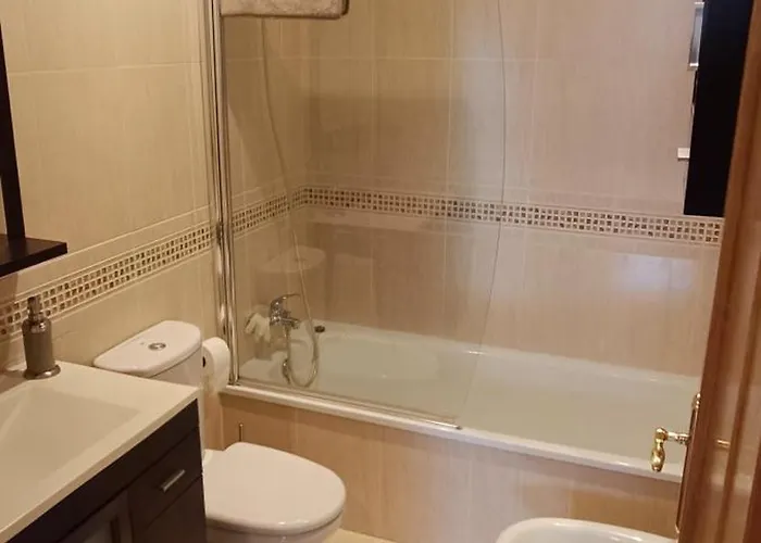 Piso Centrico Al Lado De Oviedo *