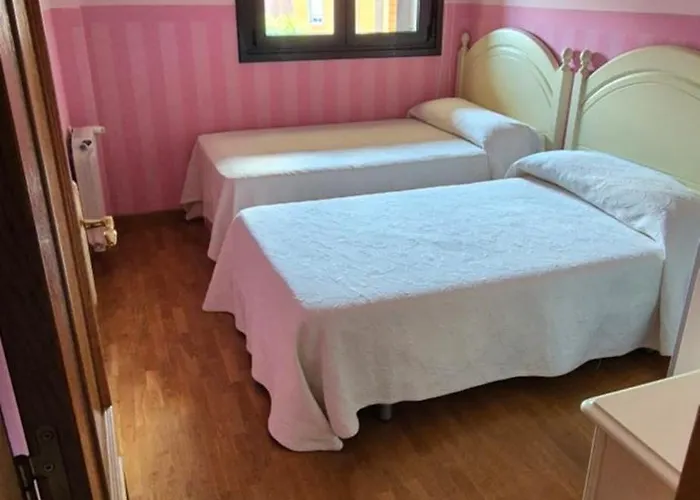 Piso Centrico Al Lado De Oviedo לוגונס